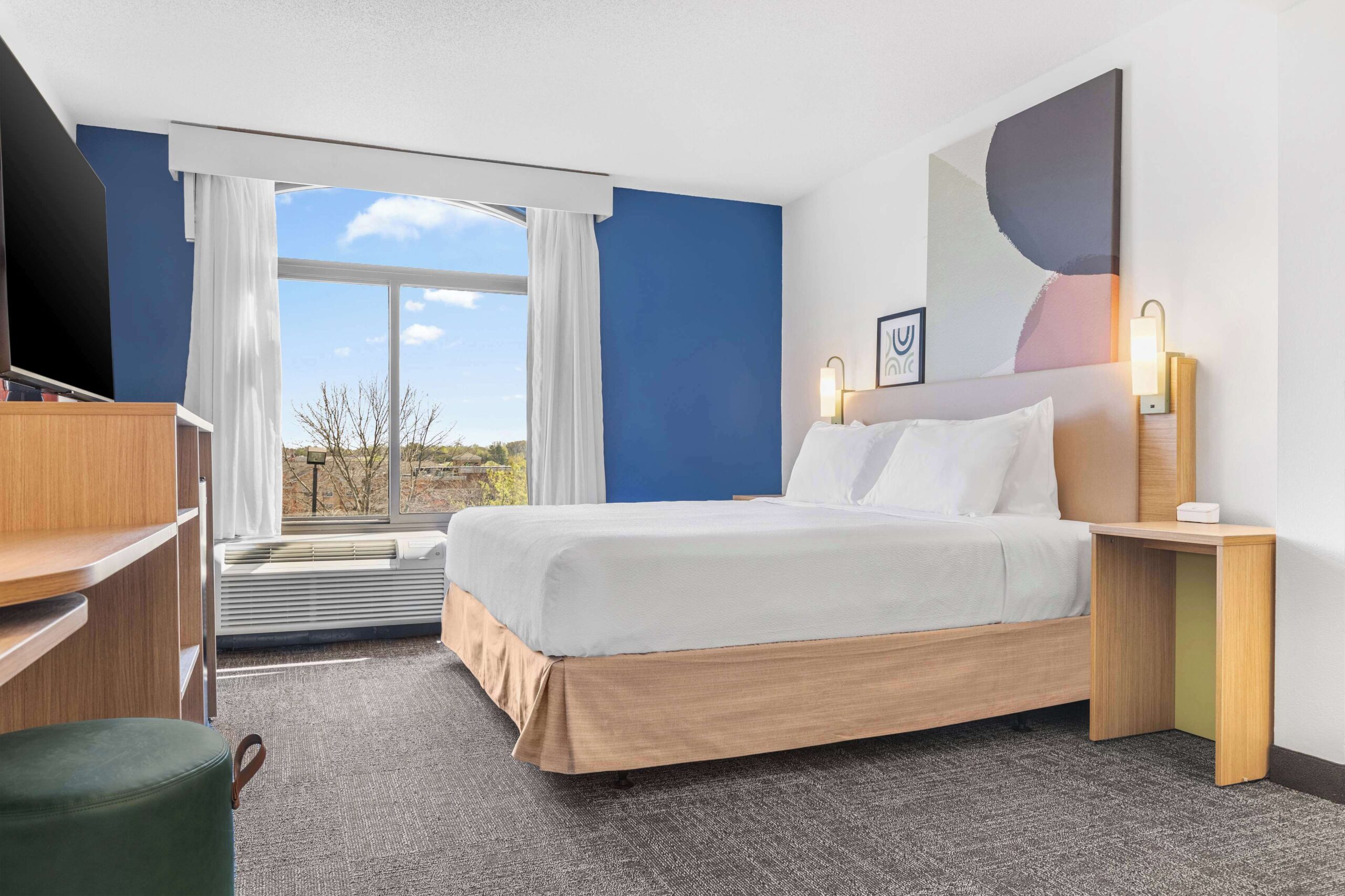 Spark by Hilton Charlotte Tyvola