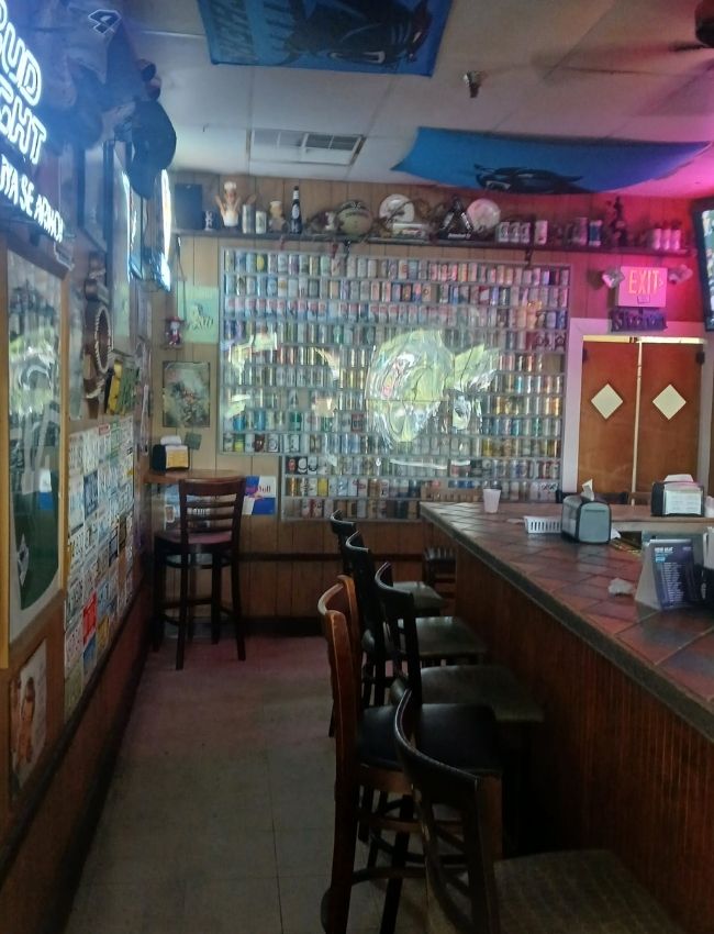 Bar counter at Carmella’s Pizza Grill South Tryon in Charlotte